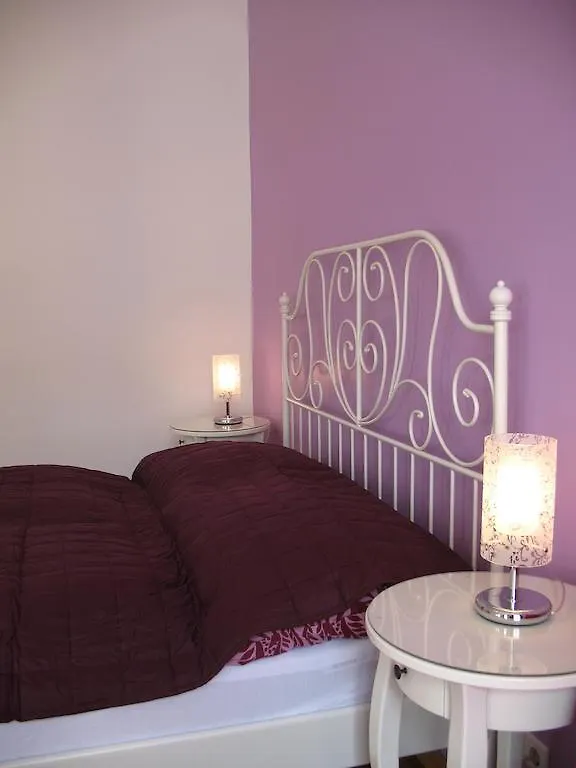 Vienna Holiday Flats - Landstrasse Apartment